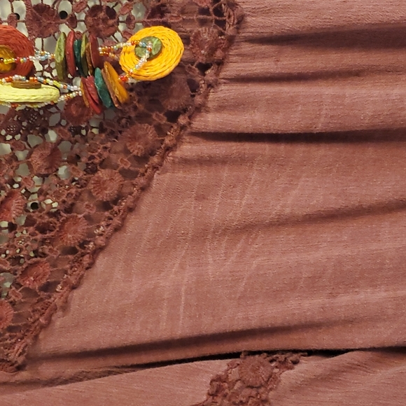 Love 8 Lacey Tunic - Picture 4 of 8